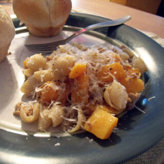 Sausage squash pasta | One Mama's Daily Drama --- Quick and easy recipe using butternut squash.