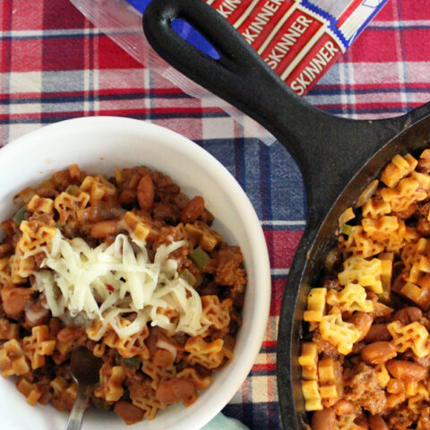Cheesy Texas Chili Mac recipe with Skinner Texas Shape pasta