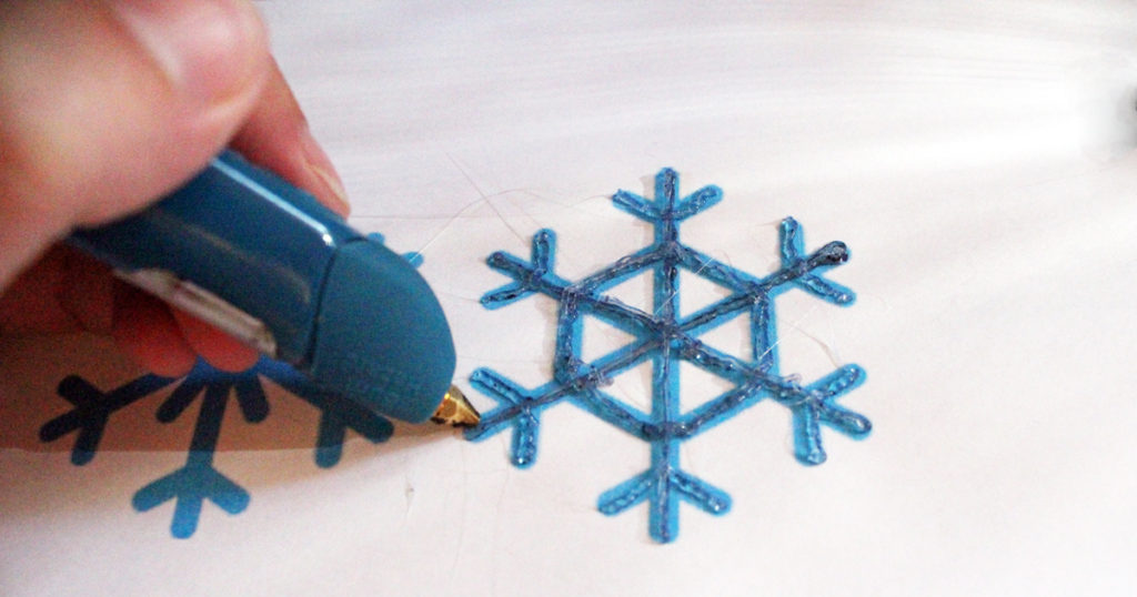 DiY snowflakes with the 3Doodler Create+ pen
