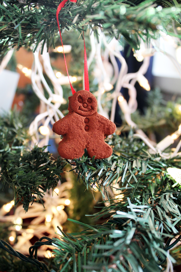 mini gingerbread man ornament