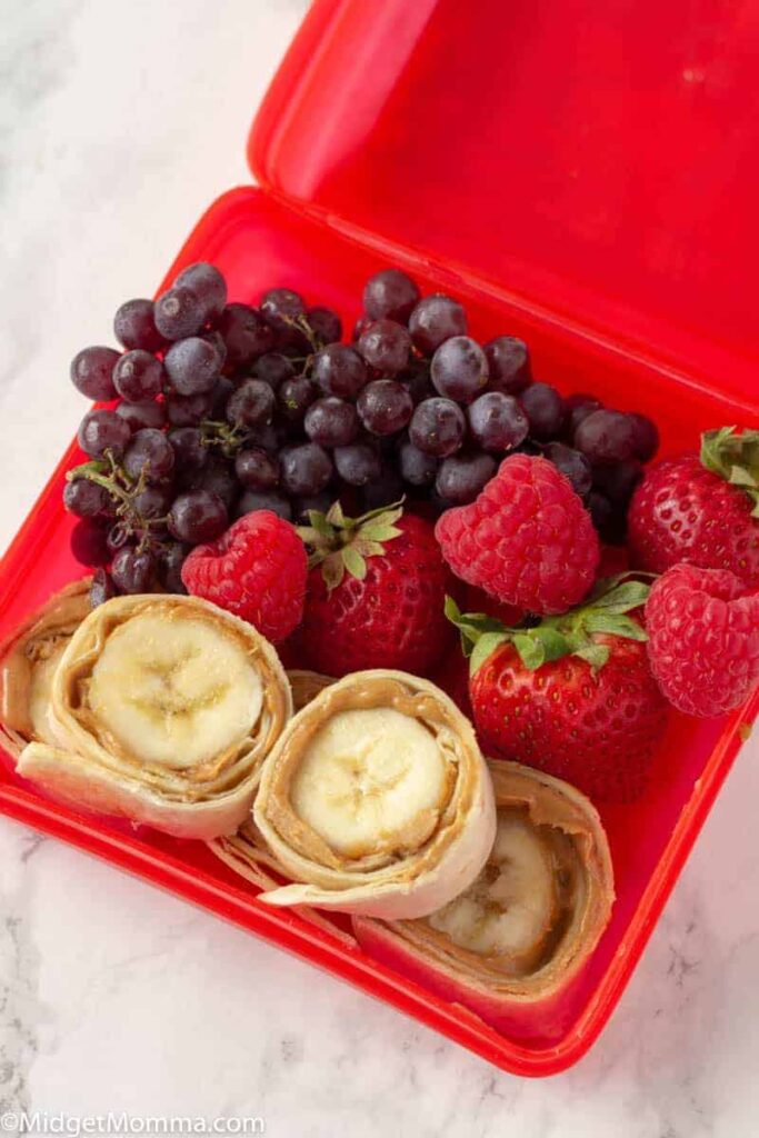 Peanut butter banana roll-ups from Midget Momma.