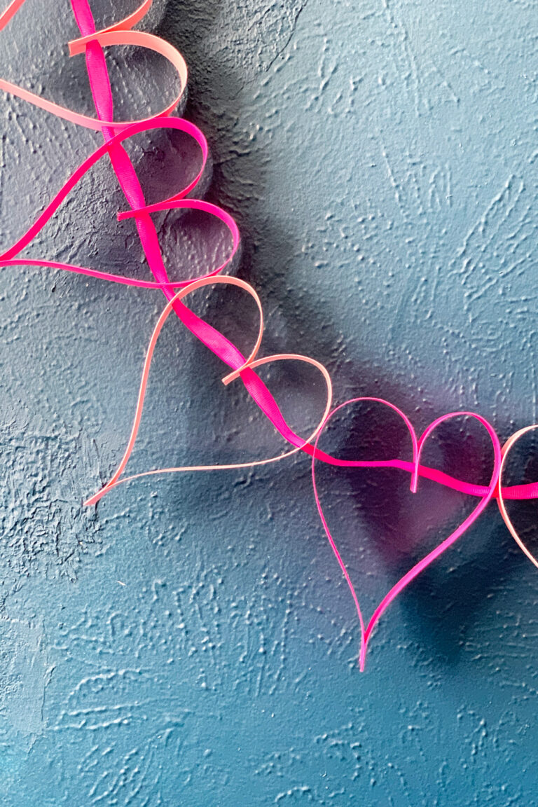 Paper Heart Chain Pattern Paper Heart Chain Valentine's Day Craft