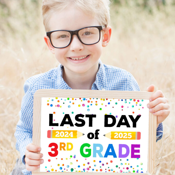 Image for Dated Last Day of School Signs