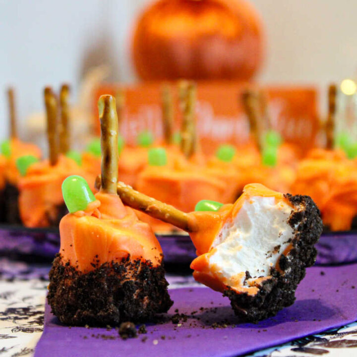 Image for Pumpkin Marshmallows in Oreo Dirt
