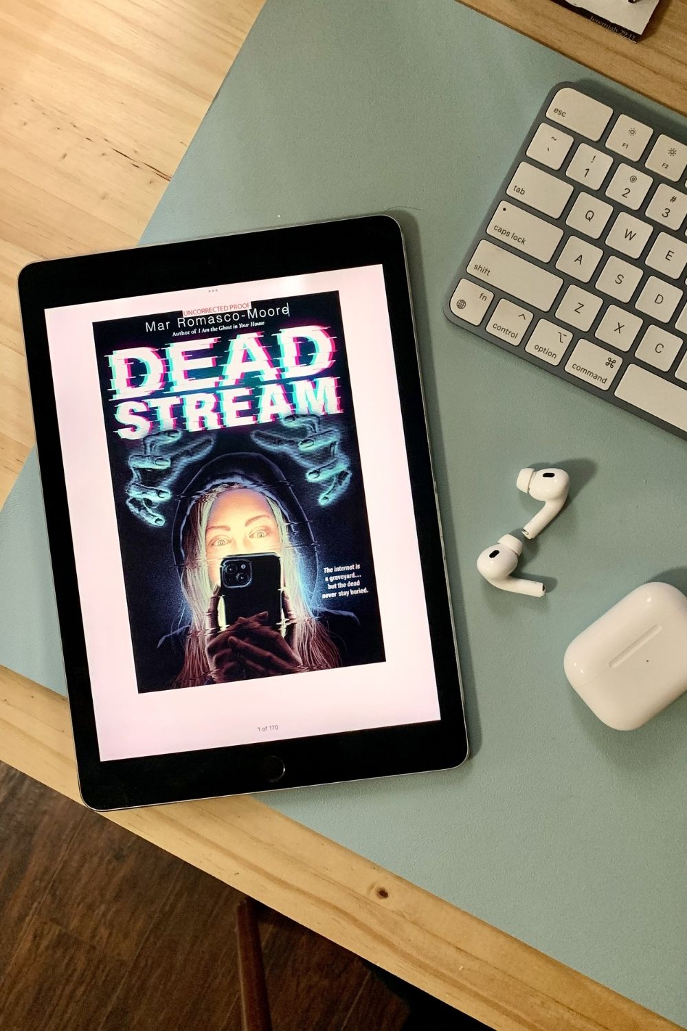 An ebook of Deadstream by Mar Romasco-Moore.