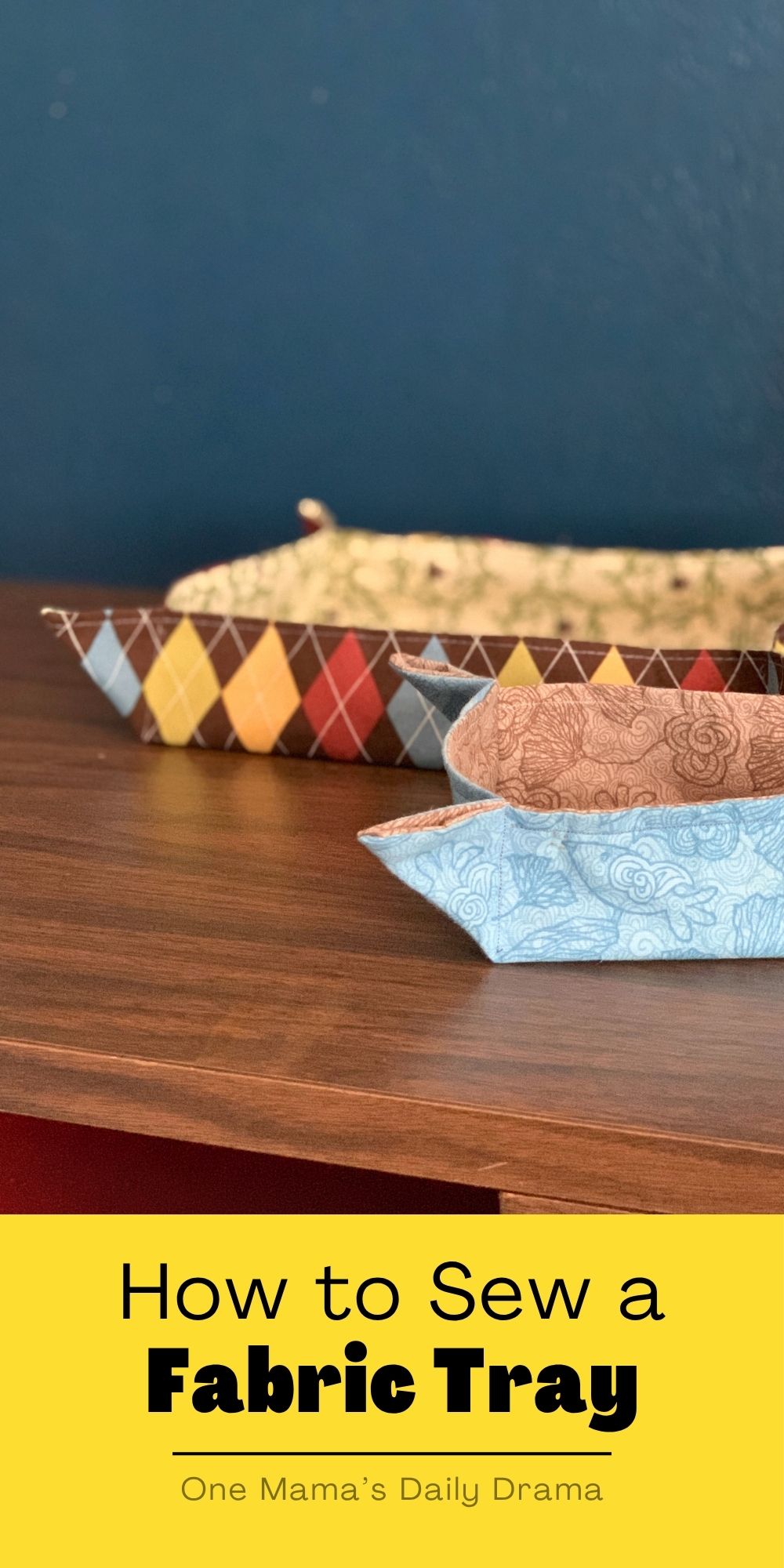 How to sew a fabric tray.